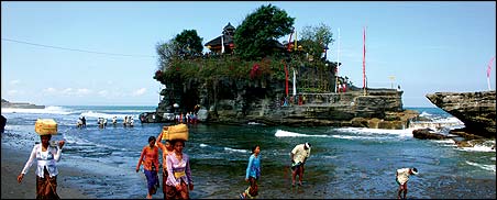 Tanah lot Bali